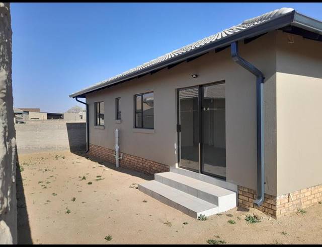 3 BEDROOM HOUSE FOR SALE IN AZAADVILLE